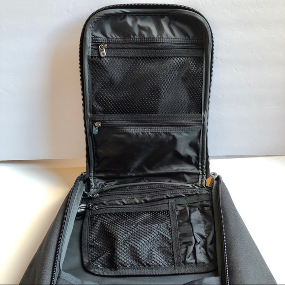 NEW GM Multi-Compartment Backpack Black Unisex NWOT - Picture 5 of 14